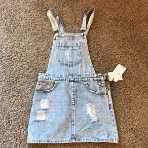 Overall dress
